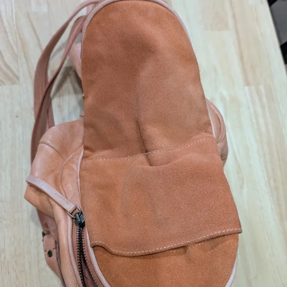 We The Free Soho Convertible Sling Bag - Picture 7 of 11